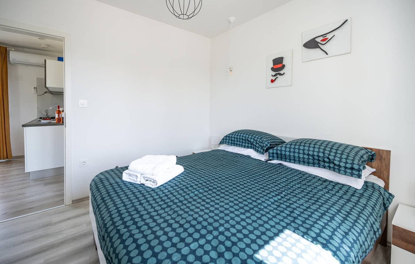 Foto 10 von 34: Familienfreundliche Ferienwohnung, 2 km vom FKK-Strand entfernt, mit WLAN und Parkplatz