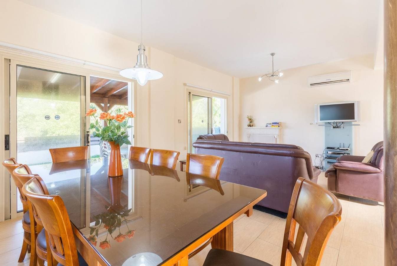 Foto 11 von 33: Villa für 9 Personen mit Terrasse