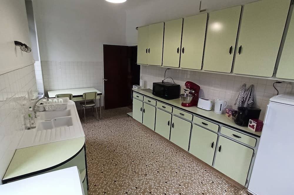 Foto 9 von 10: Nice apartment with all comforts in a residence, a stone's throw from the town center.