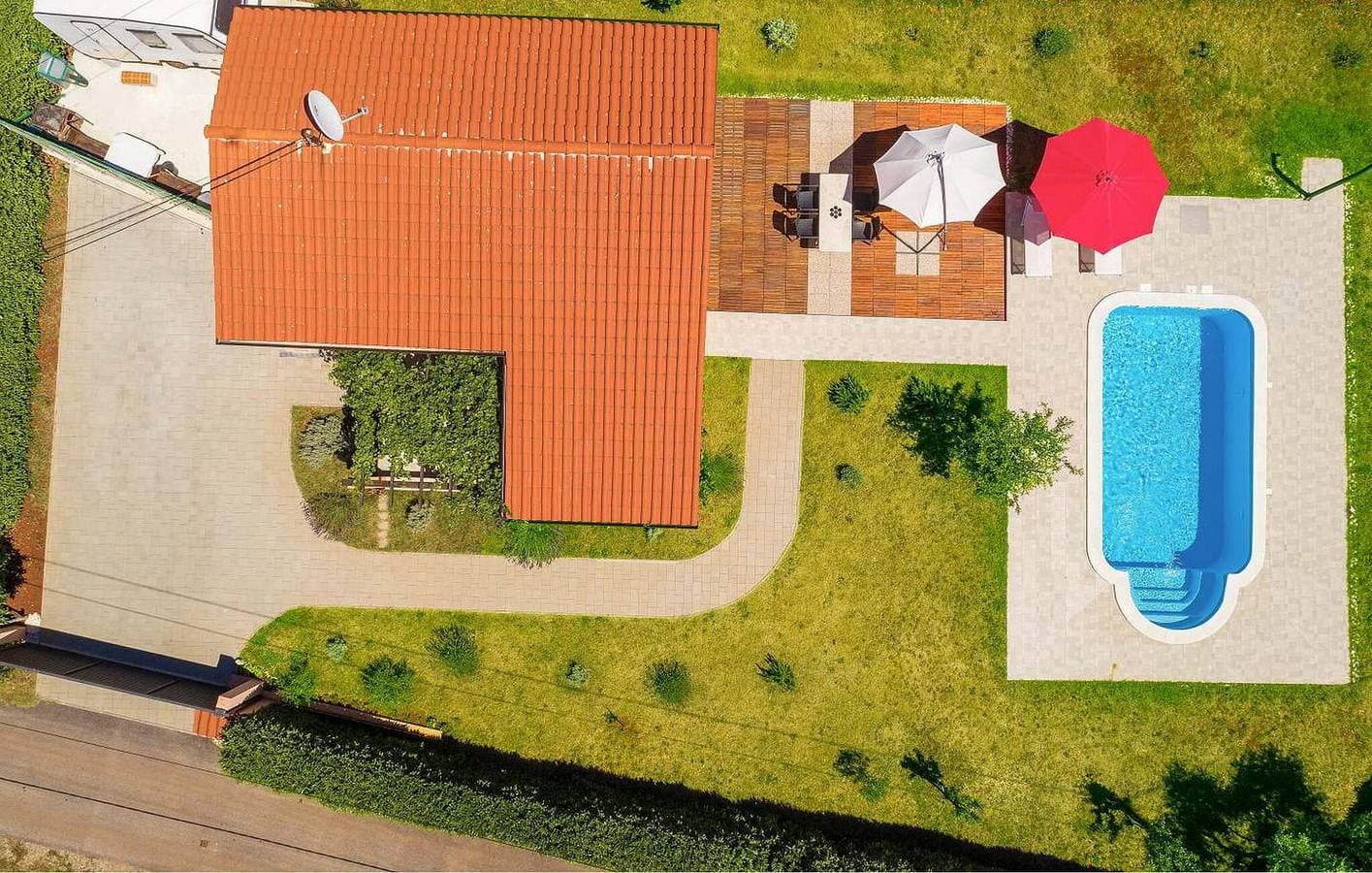 Foto 3 von 25: Charmantes Apartment mit Pool und Terrasse, 2,5 km vom Zentrum von Peruski entfernt