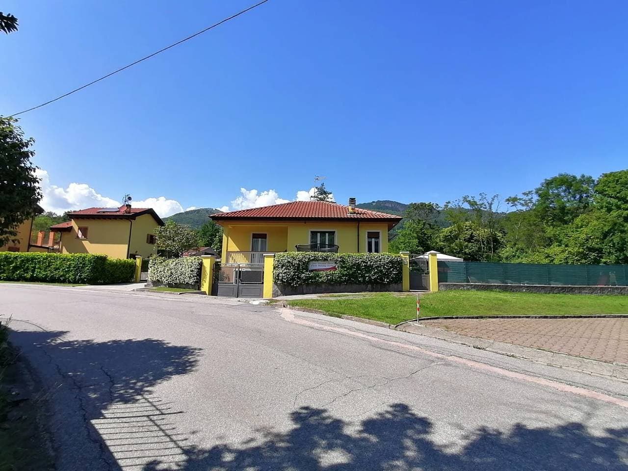Foto 12 von 44: Casa Vacanza Elena – Familienparadies am Lago Maggiore mit Garten, Parkplatz und Klimaanlage
