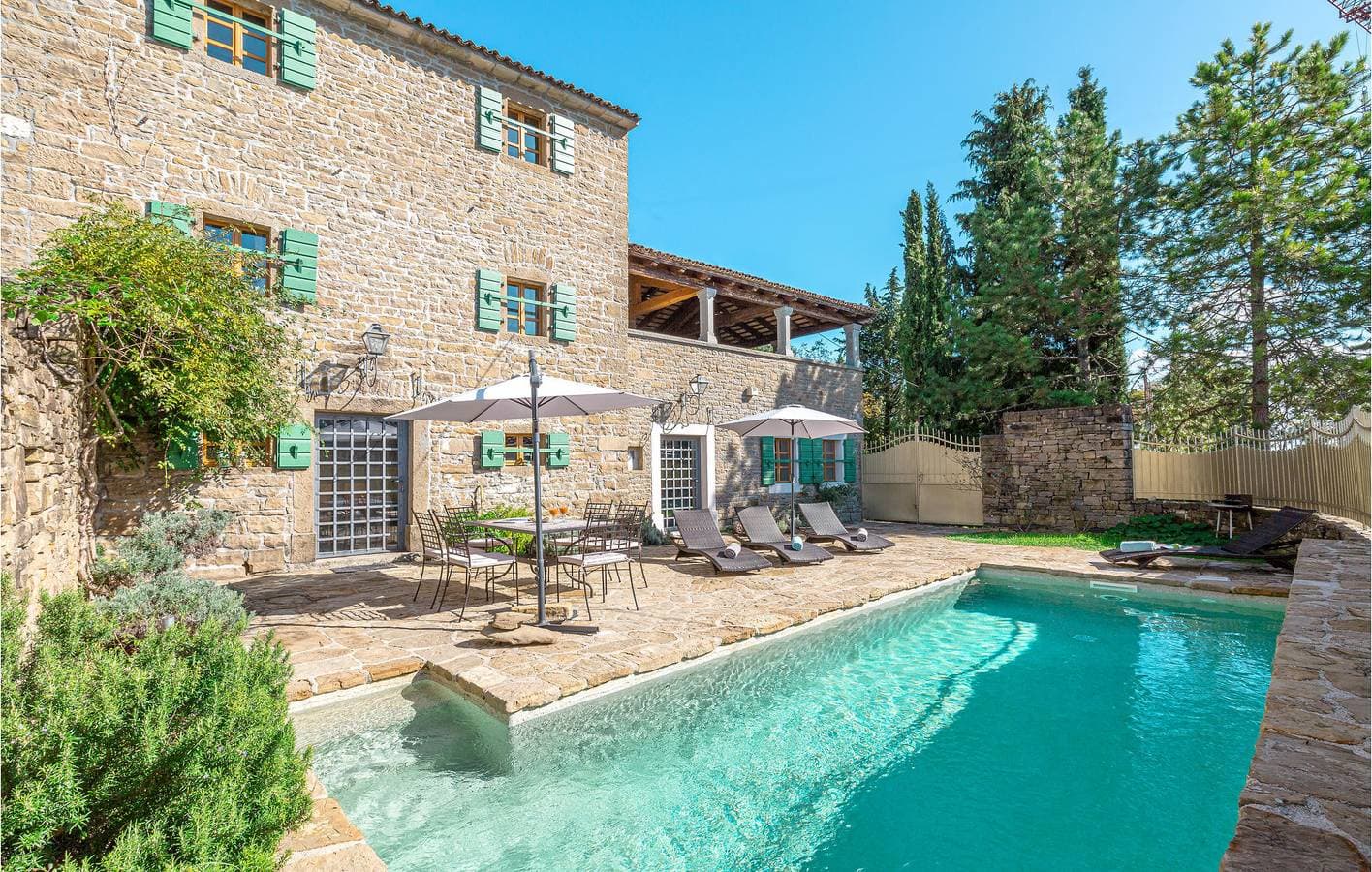Foto 2 von 42: Reizende 2-Zimmer-Wohnung mit Pool in der Nähe des Zentrums von Grožnjan und der Taverna Bastia