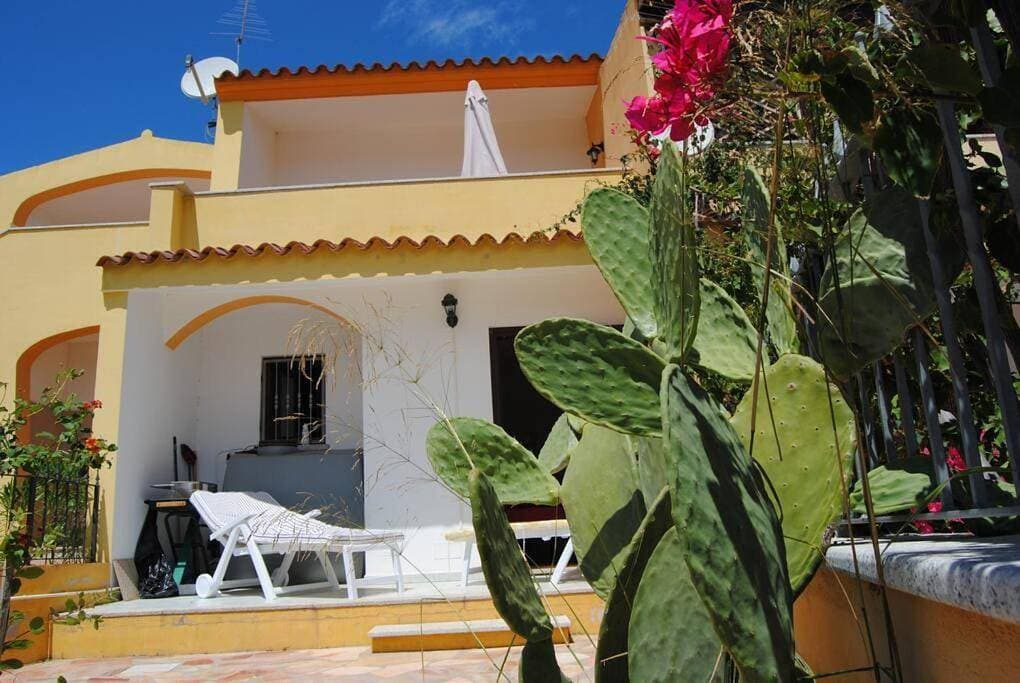Casa vista mare golfo di Budoni 1