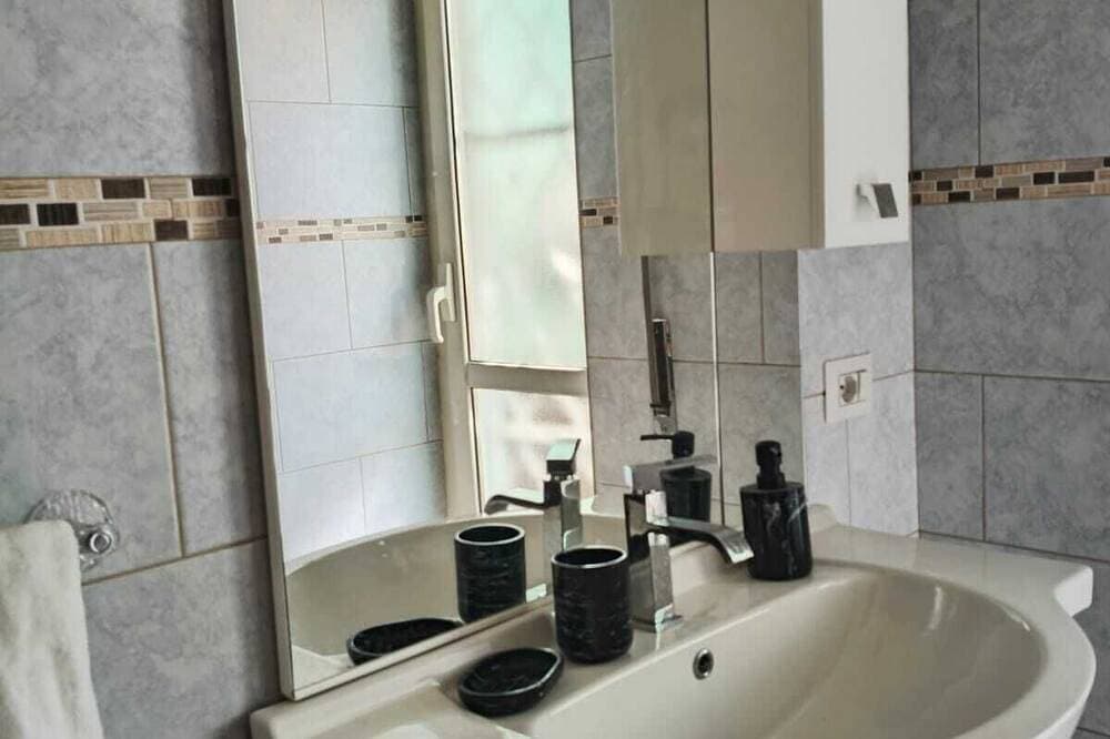 Foto 6 von 17: Delightful Rome apartment -Vatican 9' from the Battistini metro
