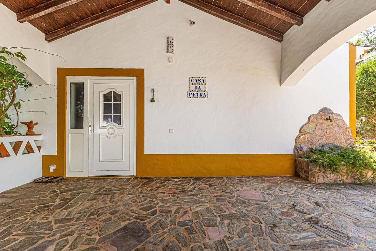 Foto 4 von 32: Four-Bedroom House
