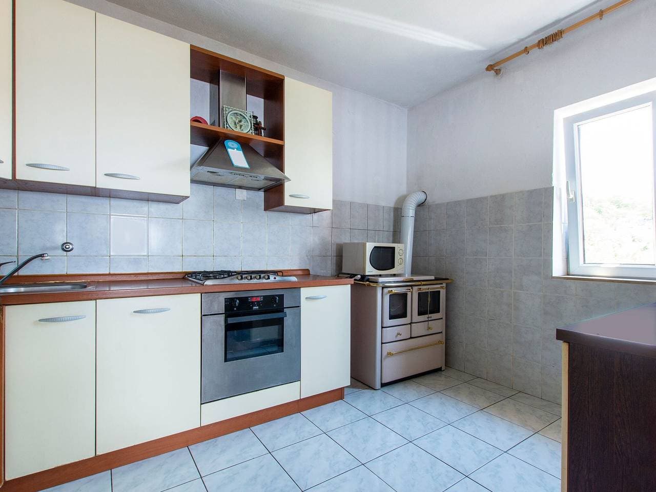 Foto 13 von 32: Wohnung in Tribalj mit Meerblick und Strand