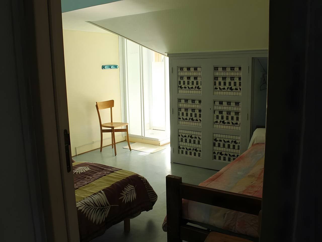 Foto 10 von 18: Ferienhaus 'Chambre Pour 3 Au RDChaussée' mit Bergblick, Gemeinschaftsterrasse & WLAN