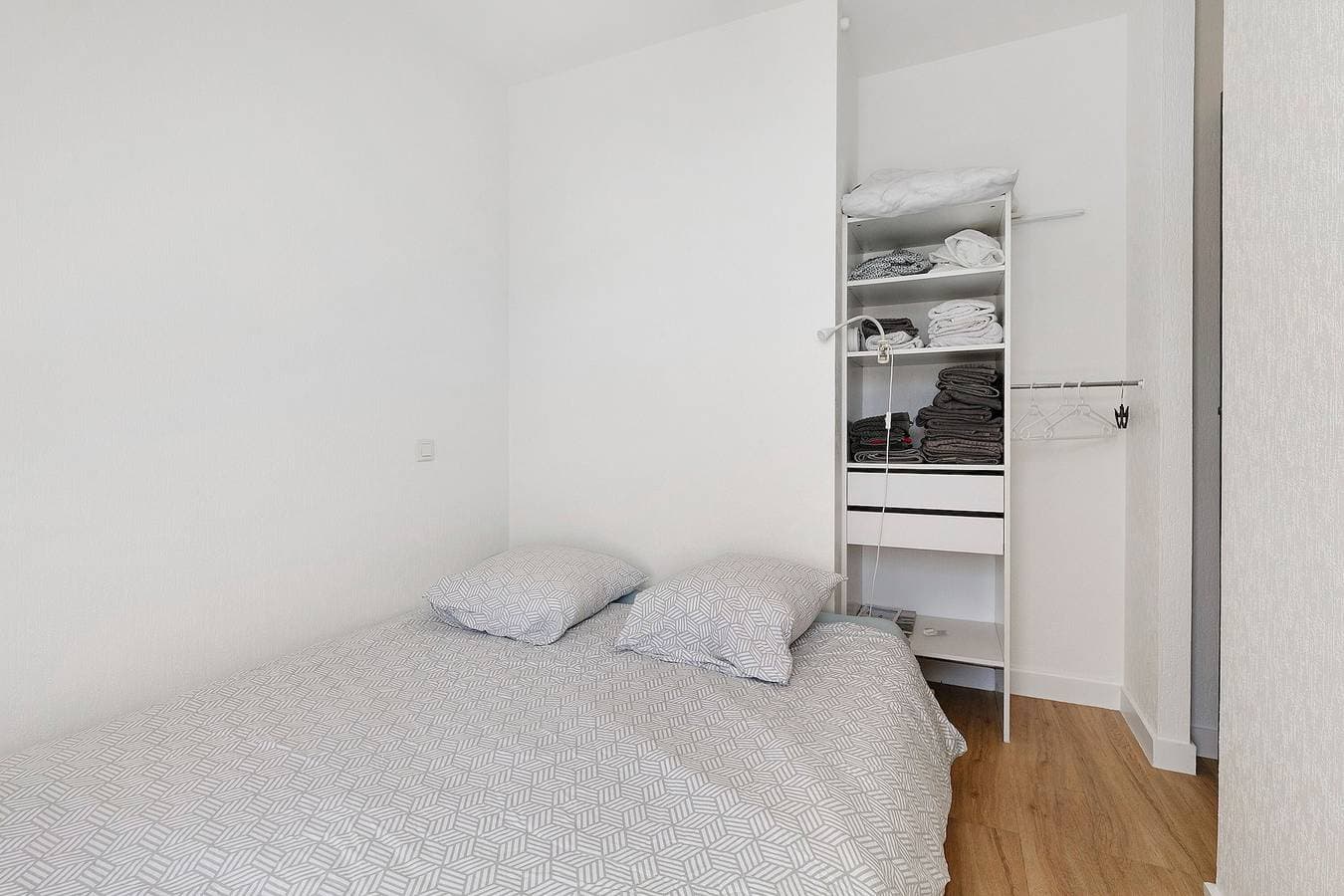 Foto 5 von 21: Ferienhaus 'Kerann 1 Min zum Strand mit Garten' mit privater Terrasse, Garten & WLAN