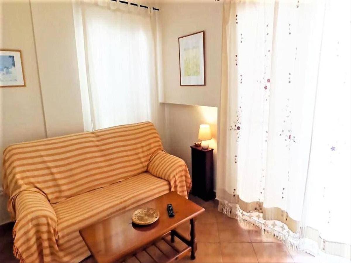 Beachfront Home in La Isleta, cleaning included 1