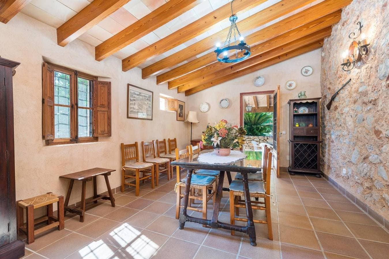 Foto 11 von 38: Villa 'Sa Plana Ref 42' mit Bergblick, privatem Pool und Wi-Fi