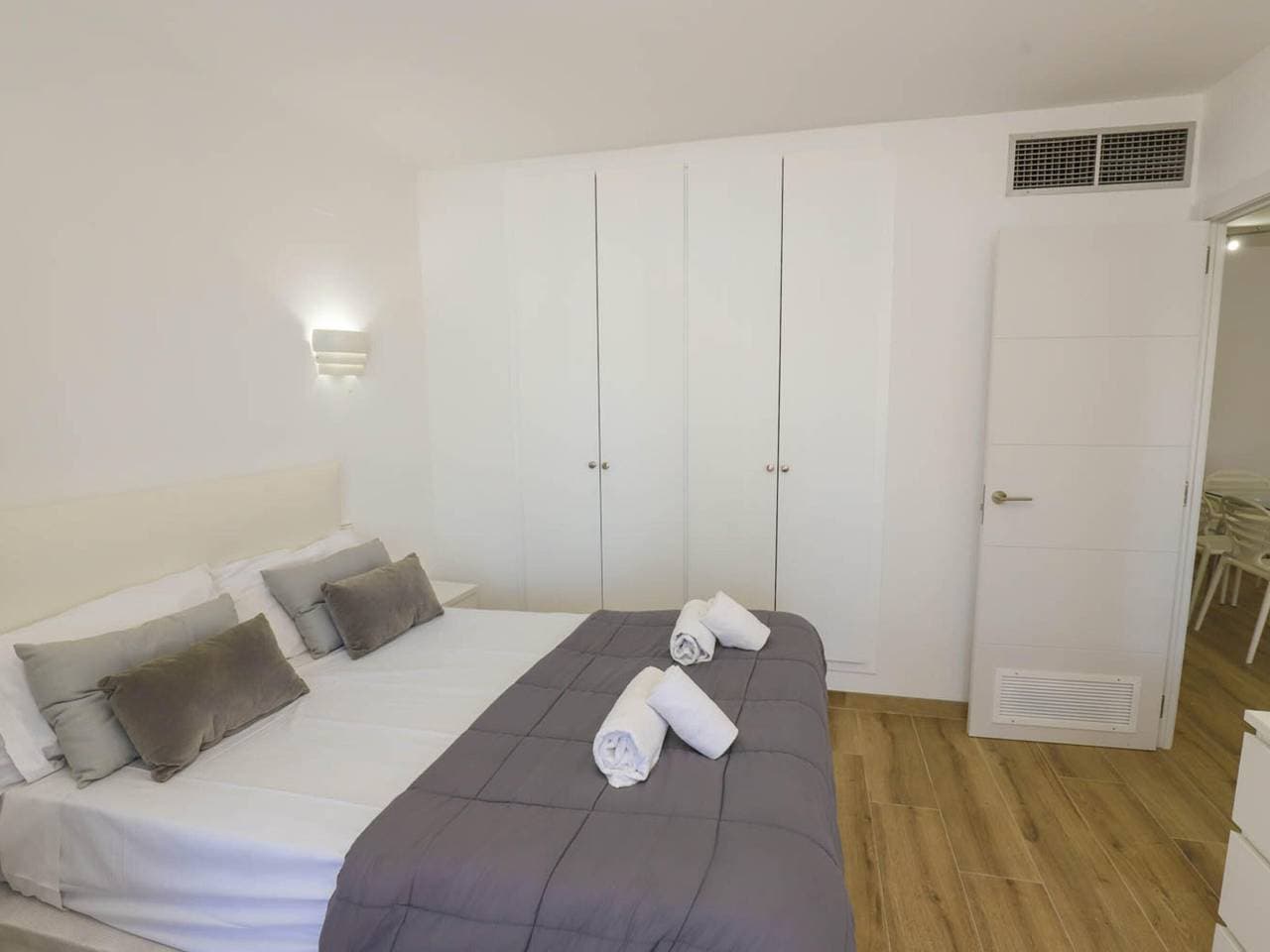 Foto 12 von 20: Modernes Apartment mit Meerblick, direktem Strandzugang und großer Terrasse in Salou