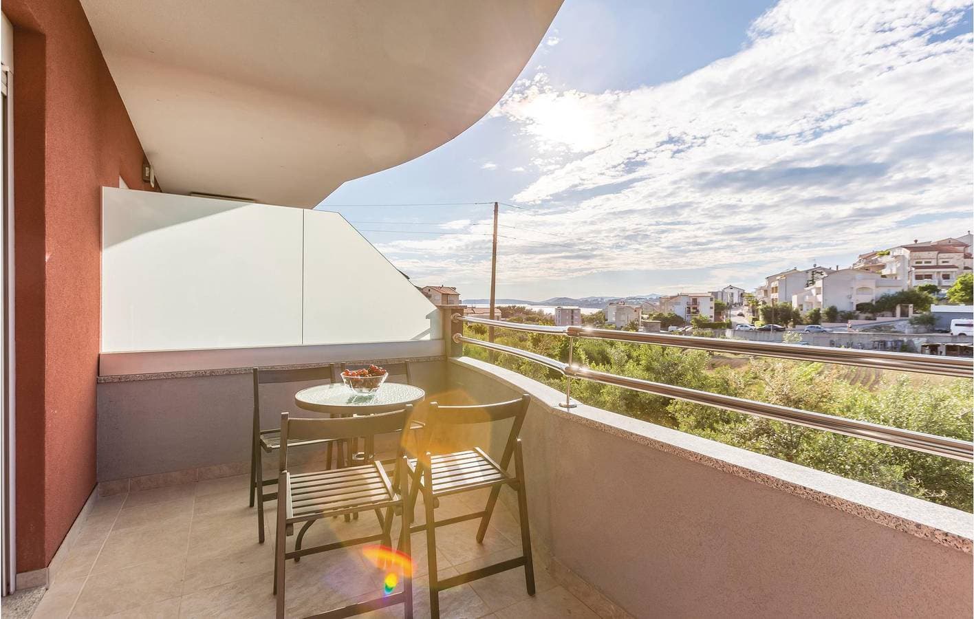 Foto 3 von 21: Gemütliche Ferienwohnung mit Pool und Terrasse, 2 km vom Strand Strobec entfernt