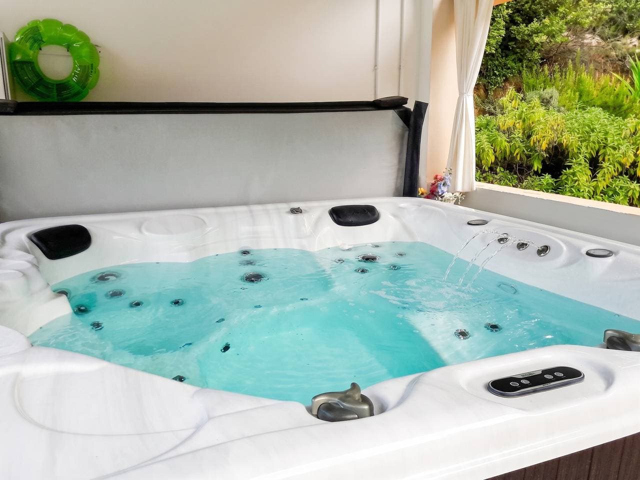 Foto 11 von 16: Charmantes Haus in Montauroux mit Jacuzzi und Blick
