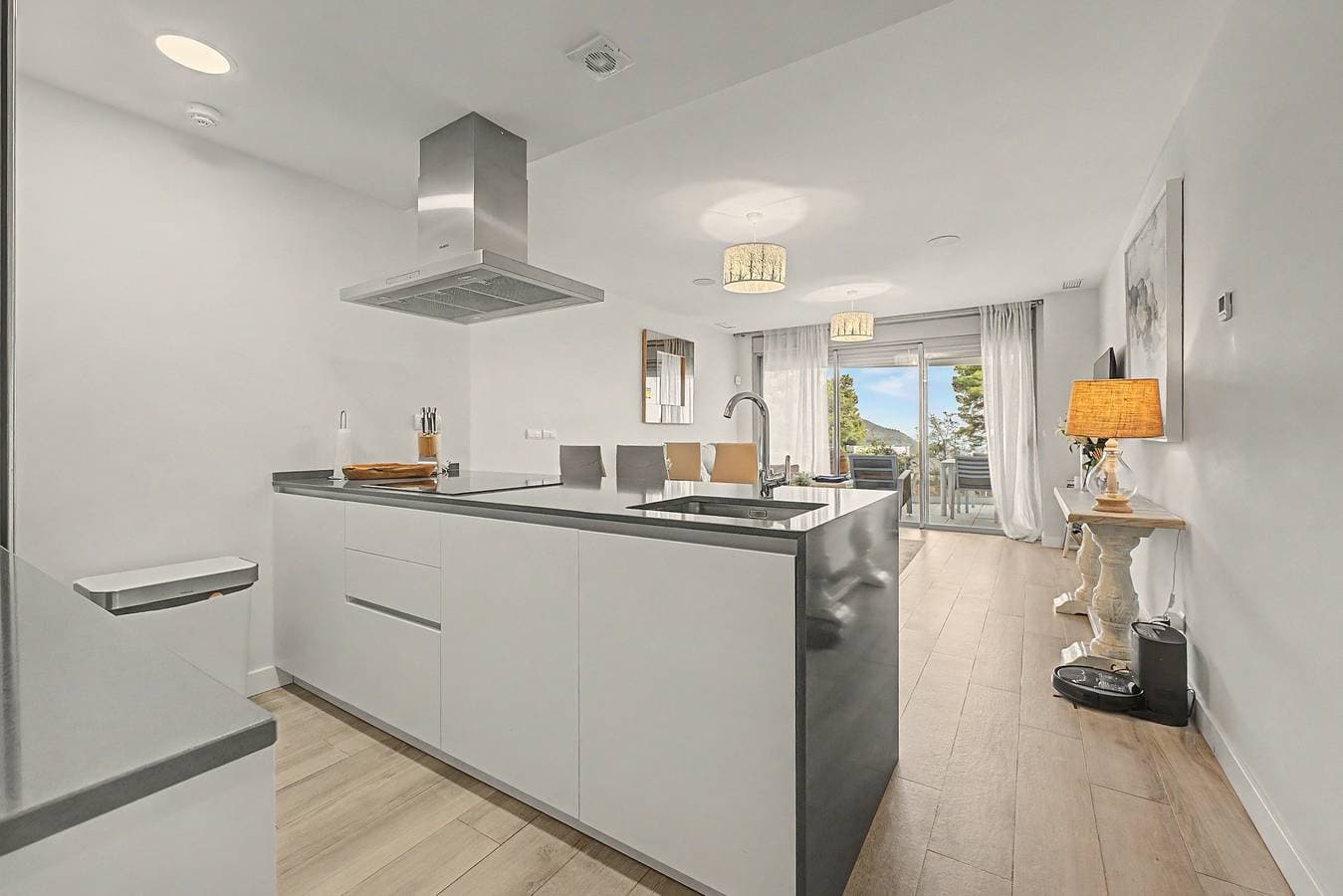 Foto 7 von 22: Apartment 'In Inbisa' mit Meerblick, WLAN und Klimaanlage