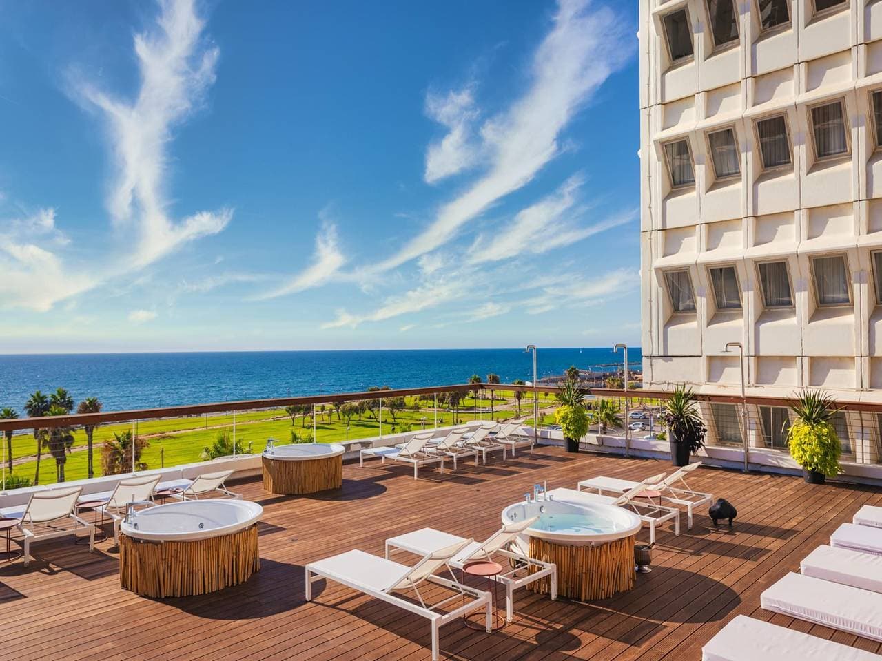 Foto 5 von 58: Dancenter Brut Seafront Hotel Tel Aviv - Klassisches Doppelzimmer