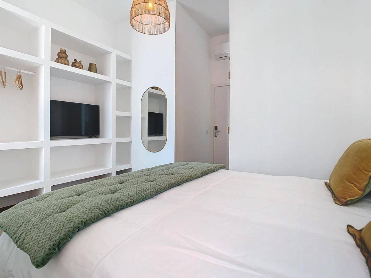 Foto 11 von 17: Double Room with Balcony