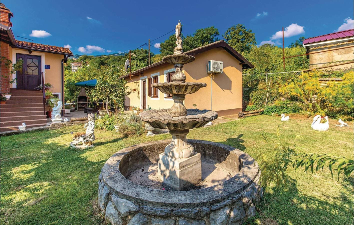 Foto 2 von 28: Modernes Apartment mit Pool und Terrasse, 2 km vom Hundestrand entfernt