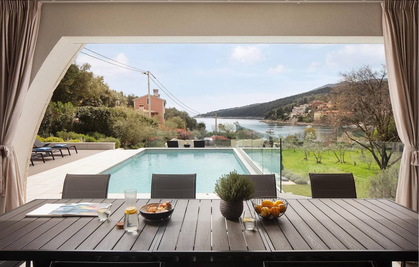 Foto 6 von 44: Gemütliche 2-Zimmer-Wohnung mit Pool, WLAN und Terrasse – 2,5 km vom Strand entfernt