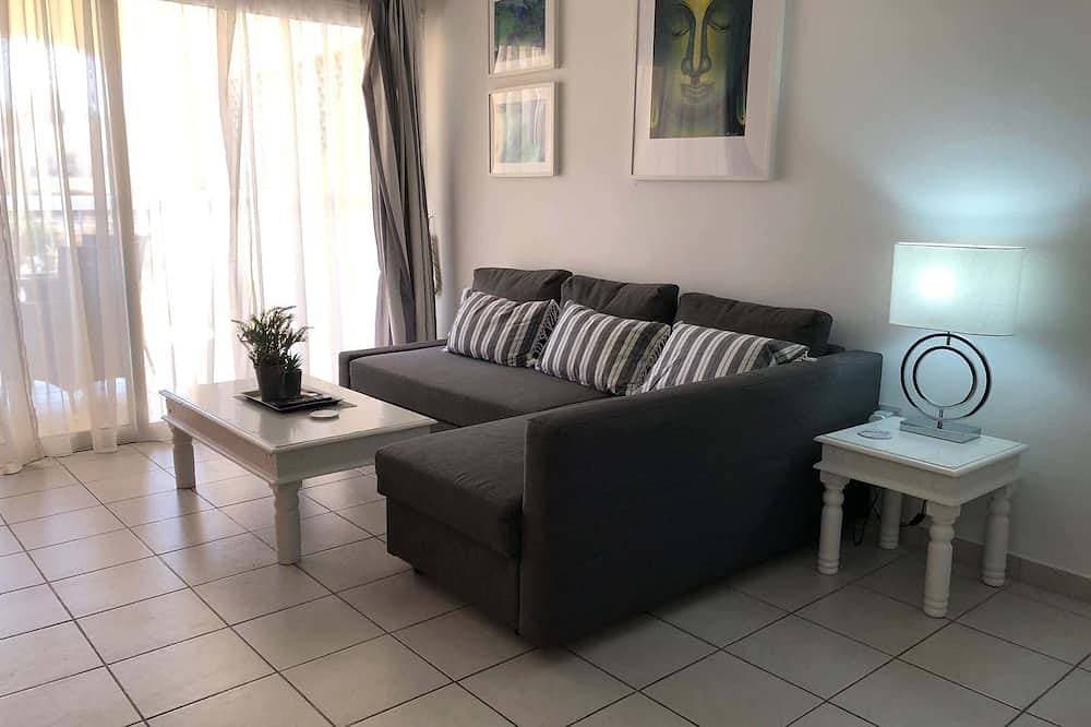 Limnaria: Modern 1 Bed, Pool Views, 5min To Beach 1