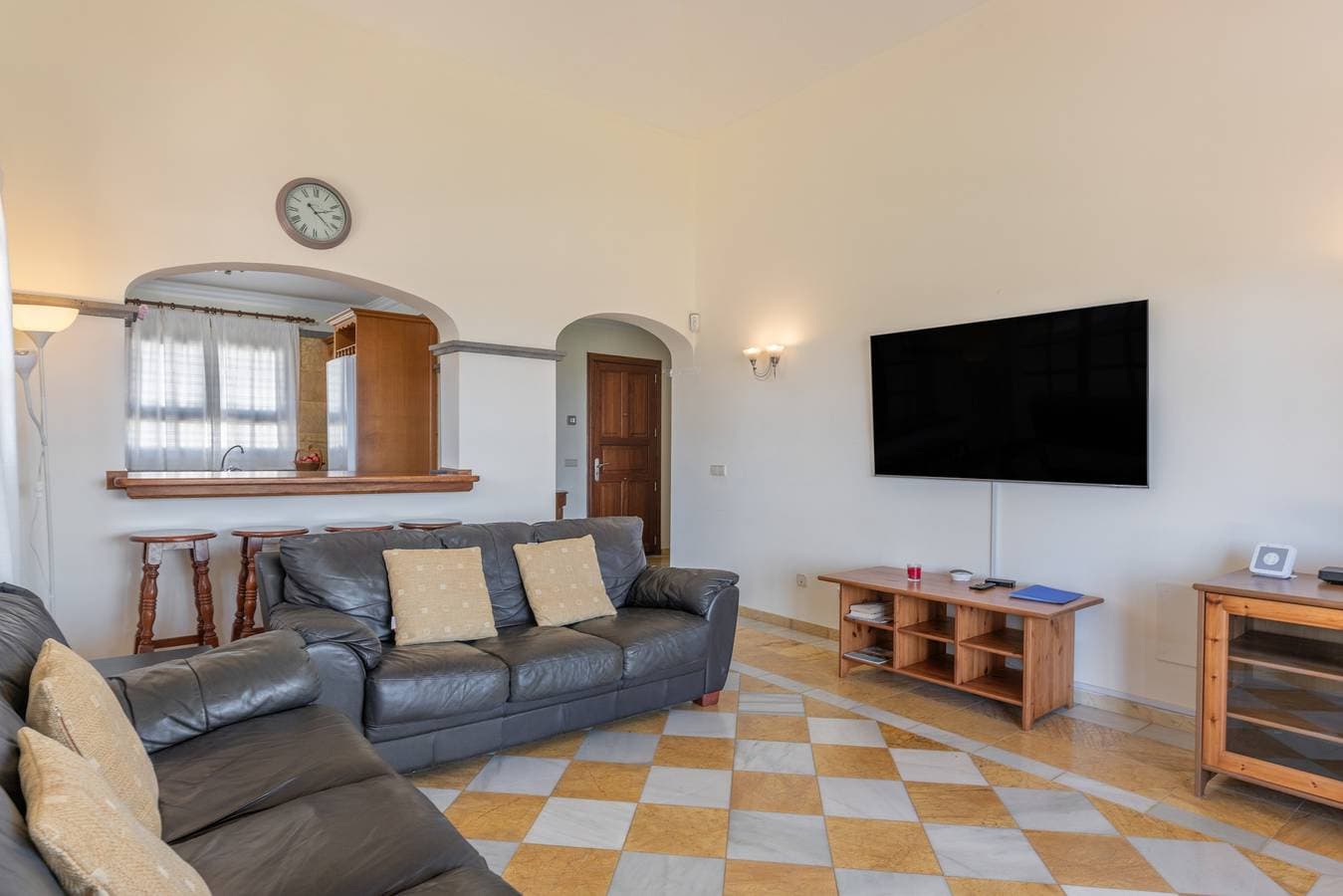 Foto 6 von 28: Villa in erster Linie La Goleta mit privatem beheiztem Pool und kostenlosem WLAN