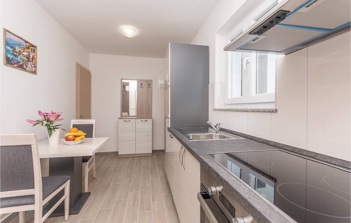 Foto 3 von 23: Gemütliche Ferienwohnung mit Pool, Terrasse und 600 m entferntem Strandzugang