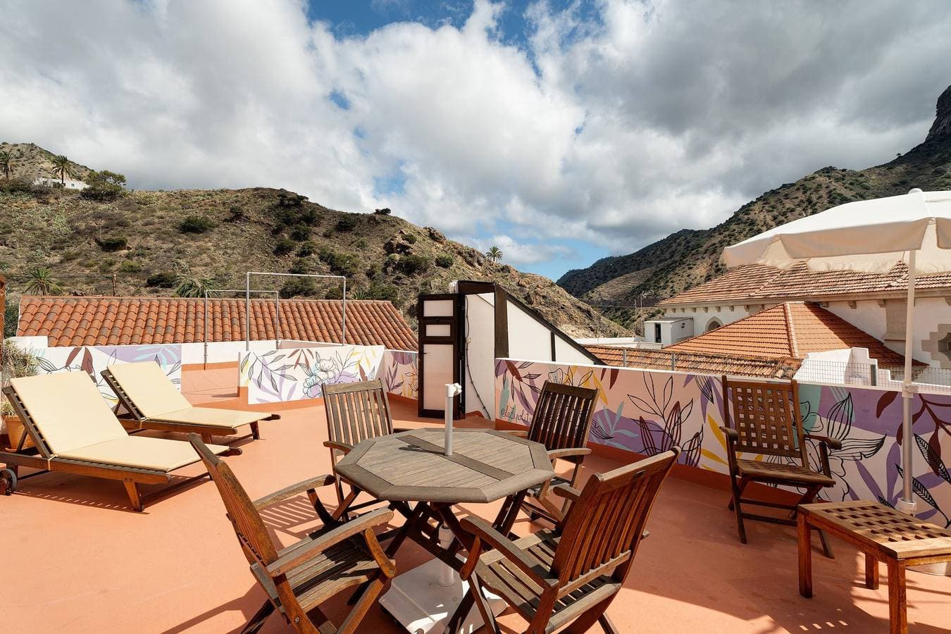 Foto 3 von 29: Ferienhaus 'Casa de Telégrafos' mit Bergblick, privater Terrasse und WLAN