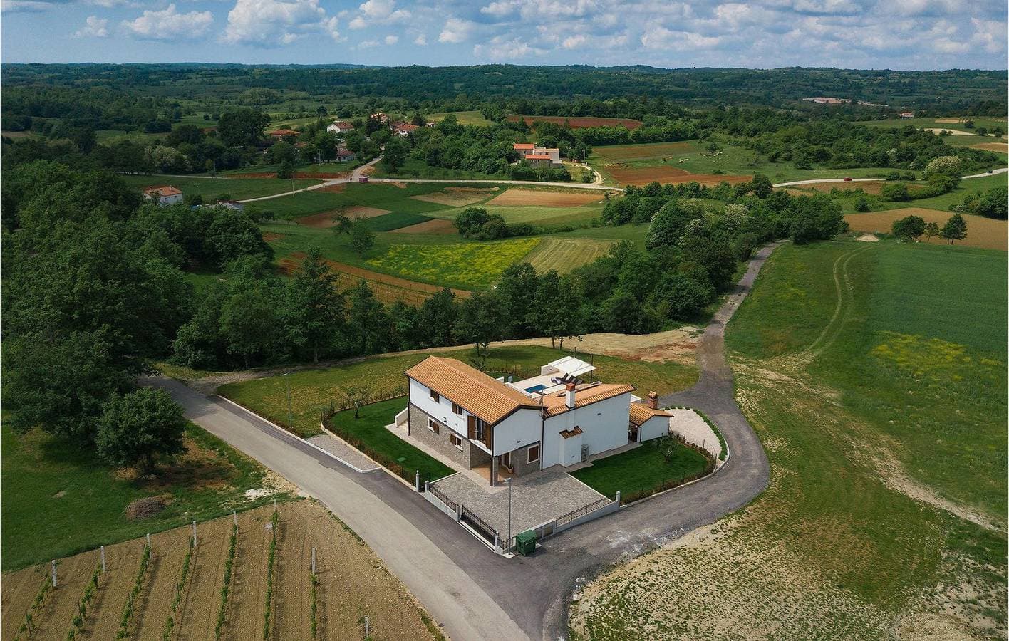 Foto 4 von 61: Geräumige 280 m² große Wohnung mit Pool, WLAN, Klimaanlage und Parkplatz