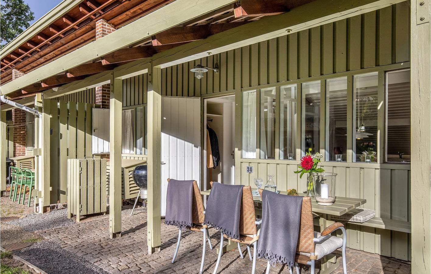 Foto 10 von 33: Ferienwohnung für 4 Personen mit Terrasse