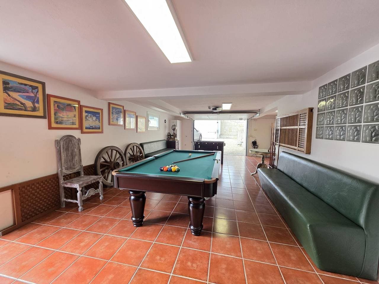 Foto 9 von 48: Ferienhaus für 14 Personen mit Terrasse