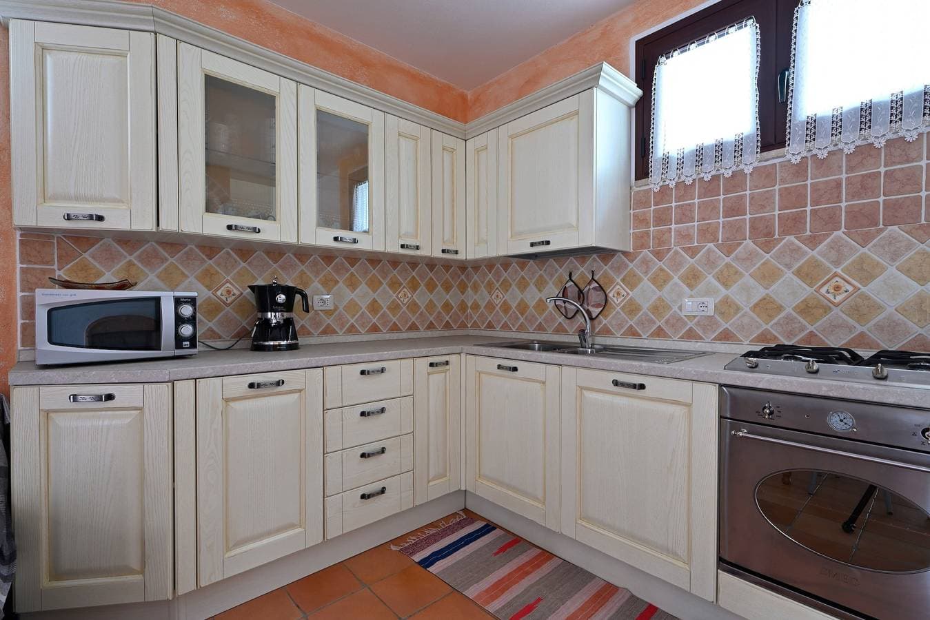 Foto 4 von 18: Ferienhaus 'Con Aria Condizionata' mit Bergblick und Klimaanlage