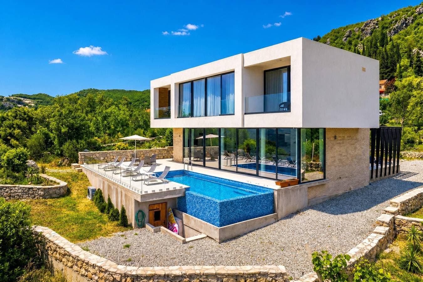 Foto 2 von 44: Pool Villa Luxoria Trebesin
