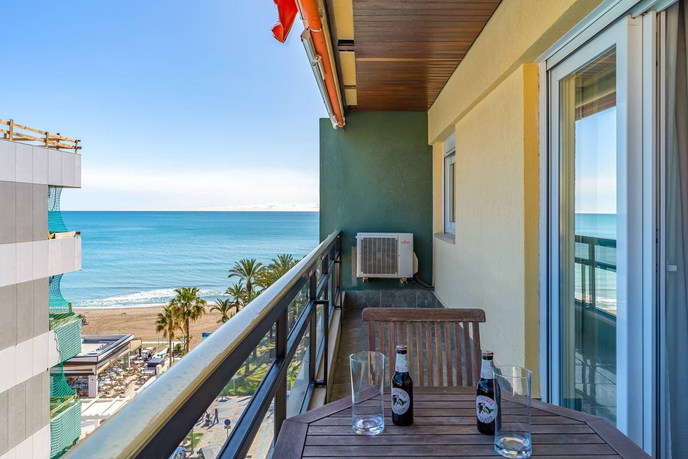 Foto 2 von 21: Studio-Apartment 'Magnífico En La Playa' mit Meerblick, WLAN und Klimaanlage