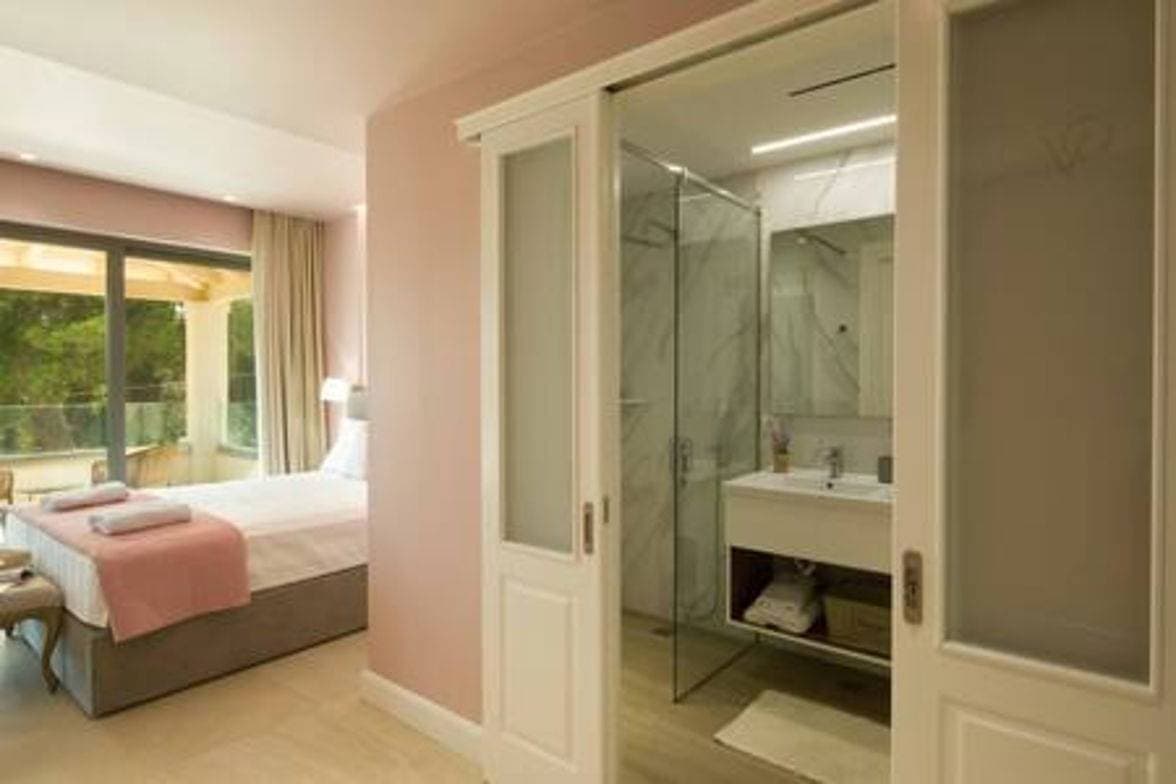 Foto 10 von 62: Villa für 10 Personen mit Pool