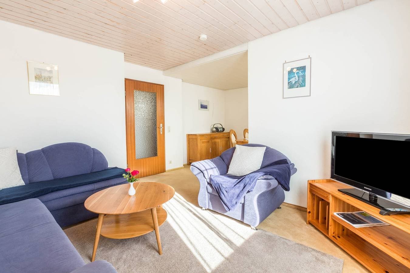Foto 3 von 26: Gemütliche Ferienwohnung "Zum Seeblick" in Seenähe mit Bergblick, WLAN & Garten