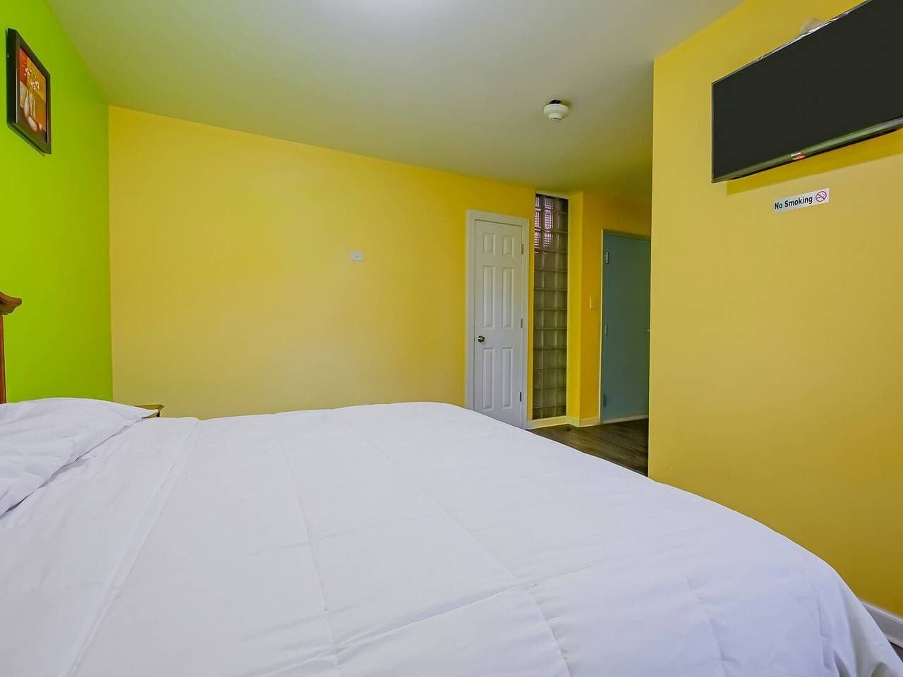Foto 6 von 22: Doppelbett | Nichtraucher