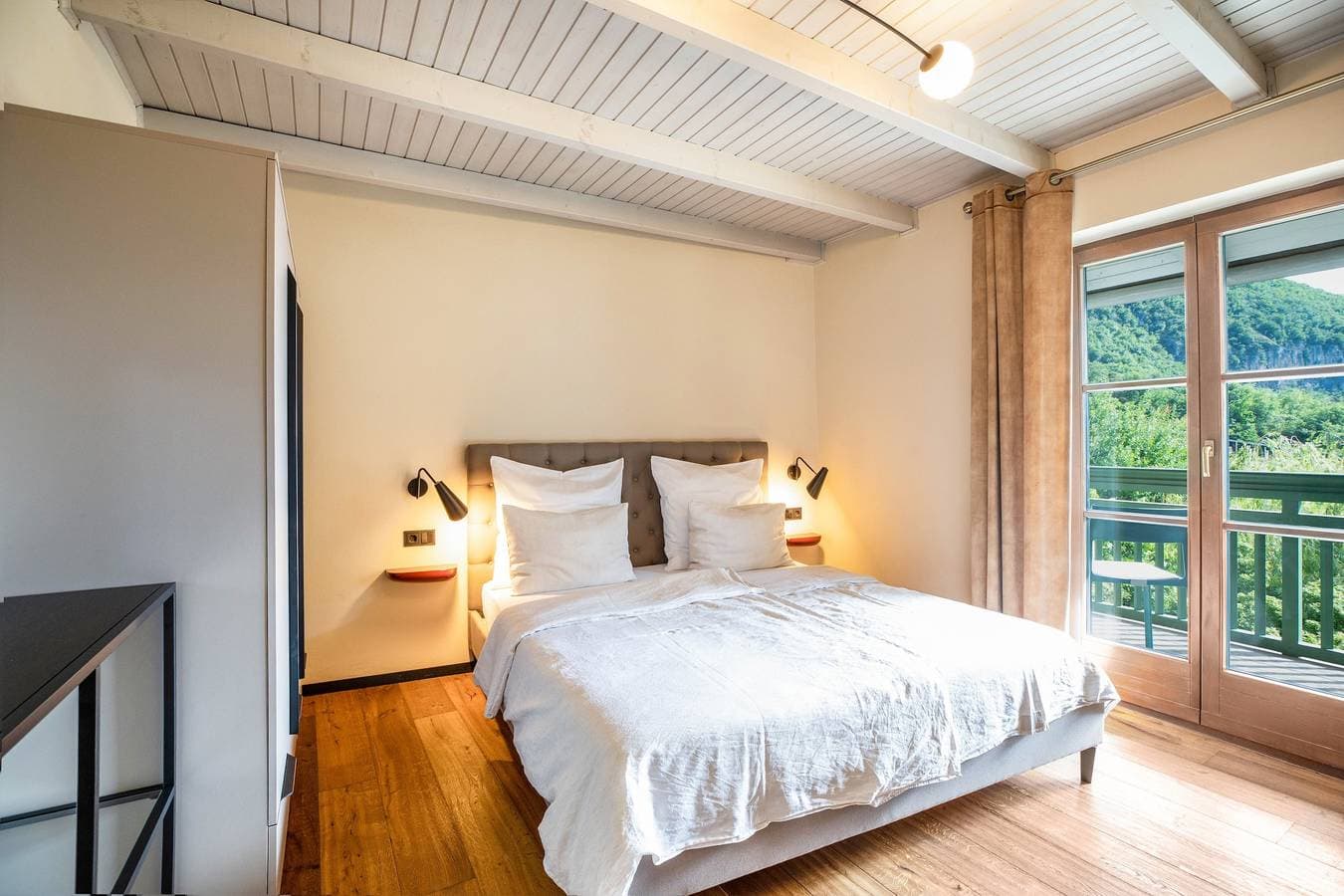 Foto 10 von 25: Ferienwohnung 'Kraidlhof - Designapartment Isabel' mit Bergblick, Gemeinschaftspool und WLAN