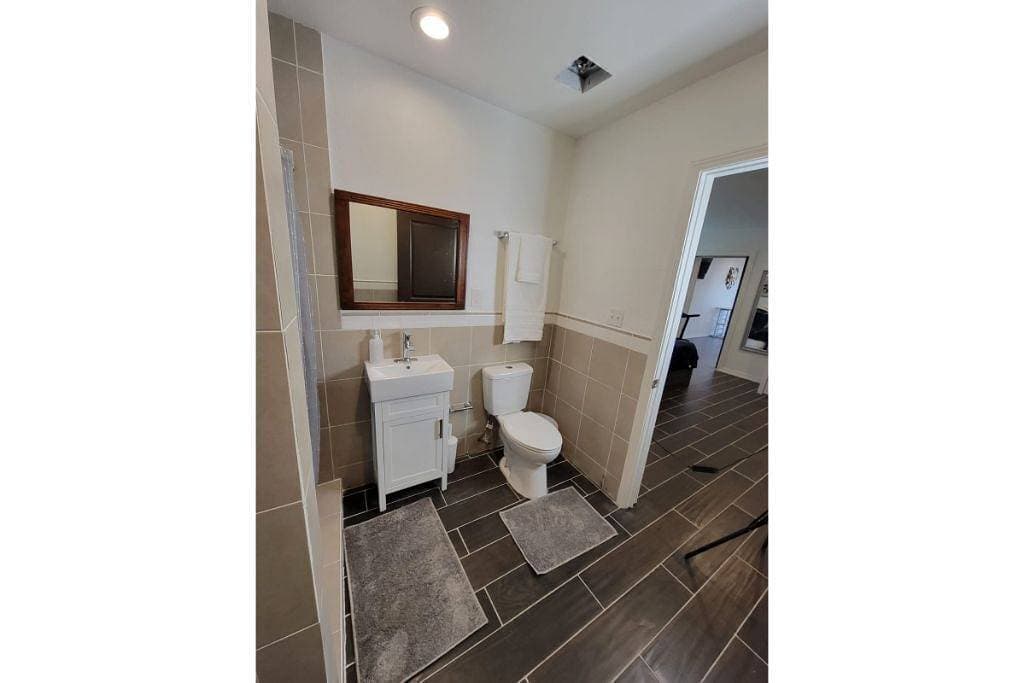 Foto 11 von 13: Montoya 1 Bdr Luxury Condo