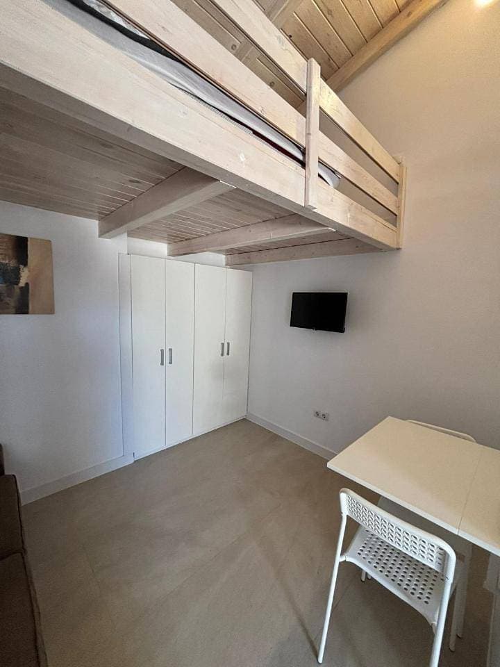 Foto 12 von 17: One-Bedroom Apartment
