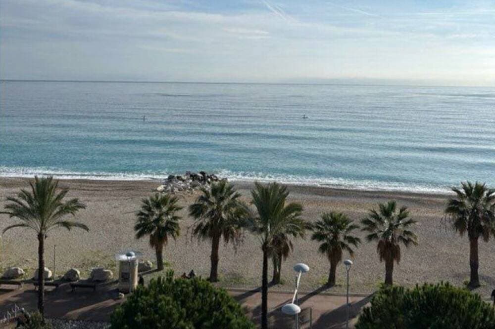 Foto 10 von 18: Évasion Azuréenne - T2 high floor with panoramic sea view in Cagnes-sur-Mer