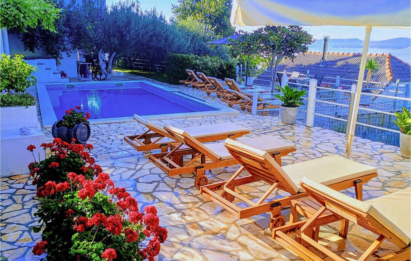 Foto 9 von 36: Gemütliche Ferienwohnung in der Nähe des Juto-Strandes mit Pool und WLAN