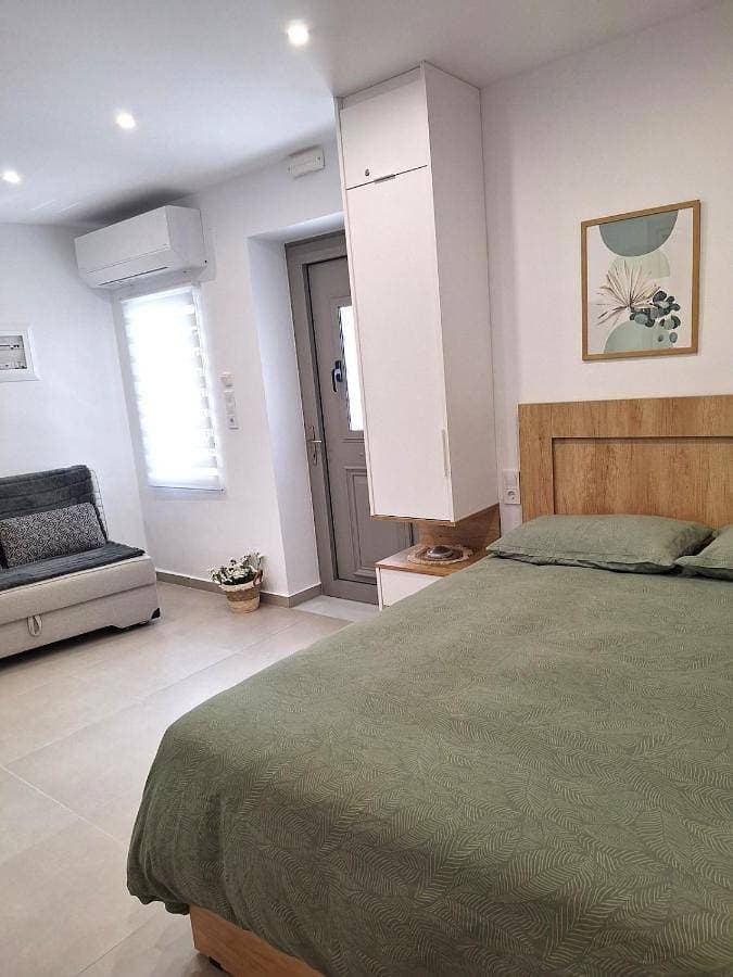 LV Home Lasithi 1