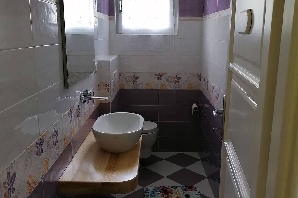 Foto 9 von 30: Elena Holiday Home: Haus mit Garten, Kinderparadies, privater Parkplatz