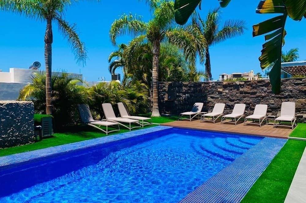 Luxury Villa in el Duque with 6 bedroom privet pool, the best area in Tenerife! 1