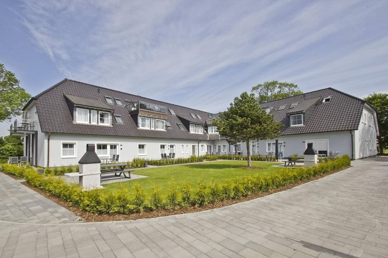 Mit Meerblick, Schwimmbad- und Saunanutzung - Haus Inselwind FeWo MEERstrand 1