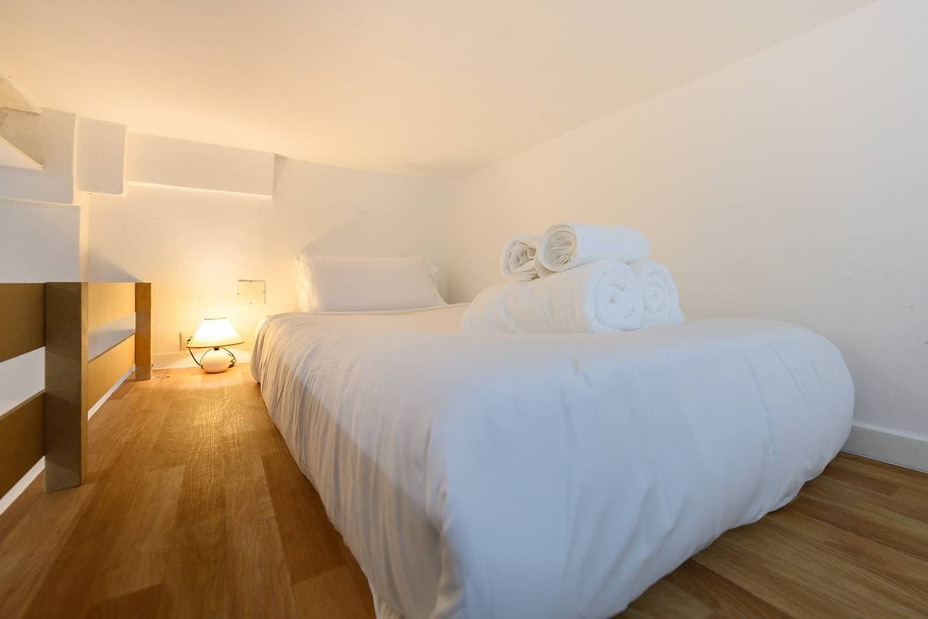 Foto 4 von 35: M (Cast90I) Dúplex en el Centro de Madrid