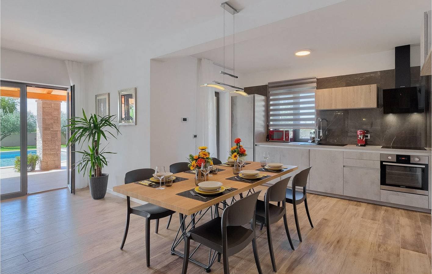 Foto 4 von 54: Geräumige 150 m² große Wohnung mit Pool, WLAN und in der Nähe von Sehenswürdigkeiten