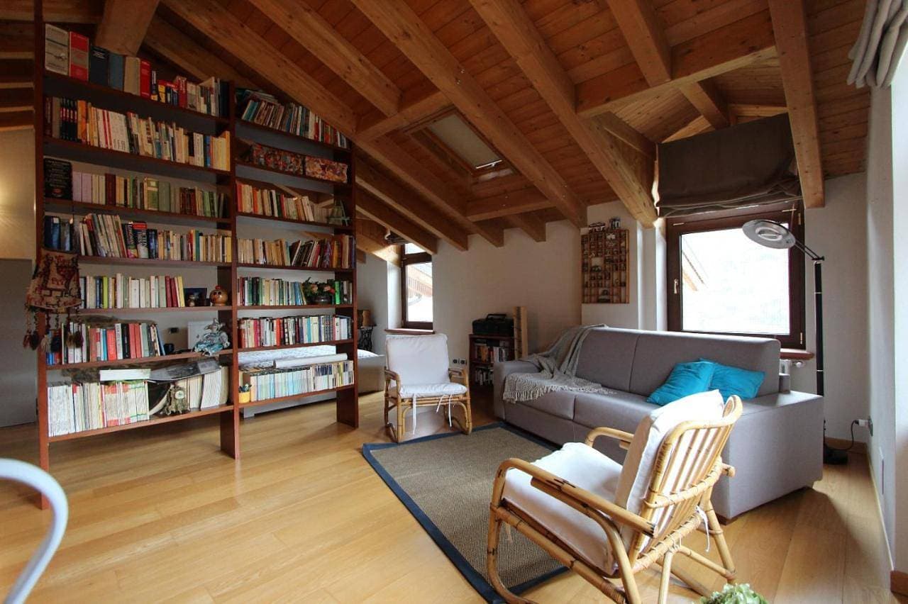 Foto 8 von 26: One-Bedroom Apartment - Attic