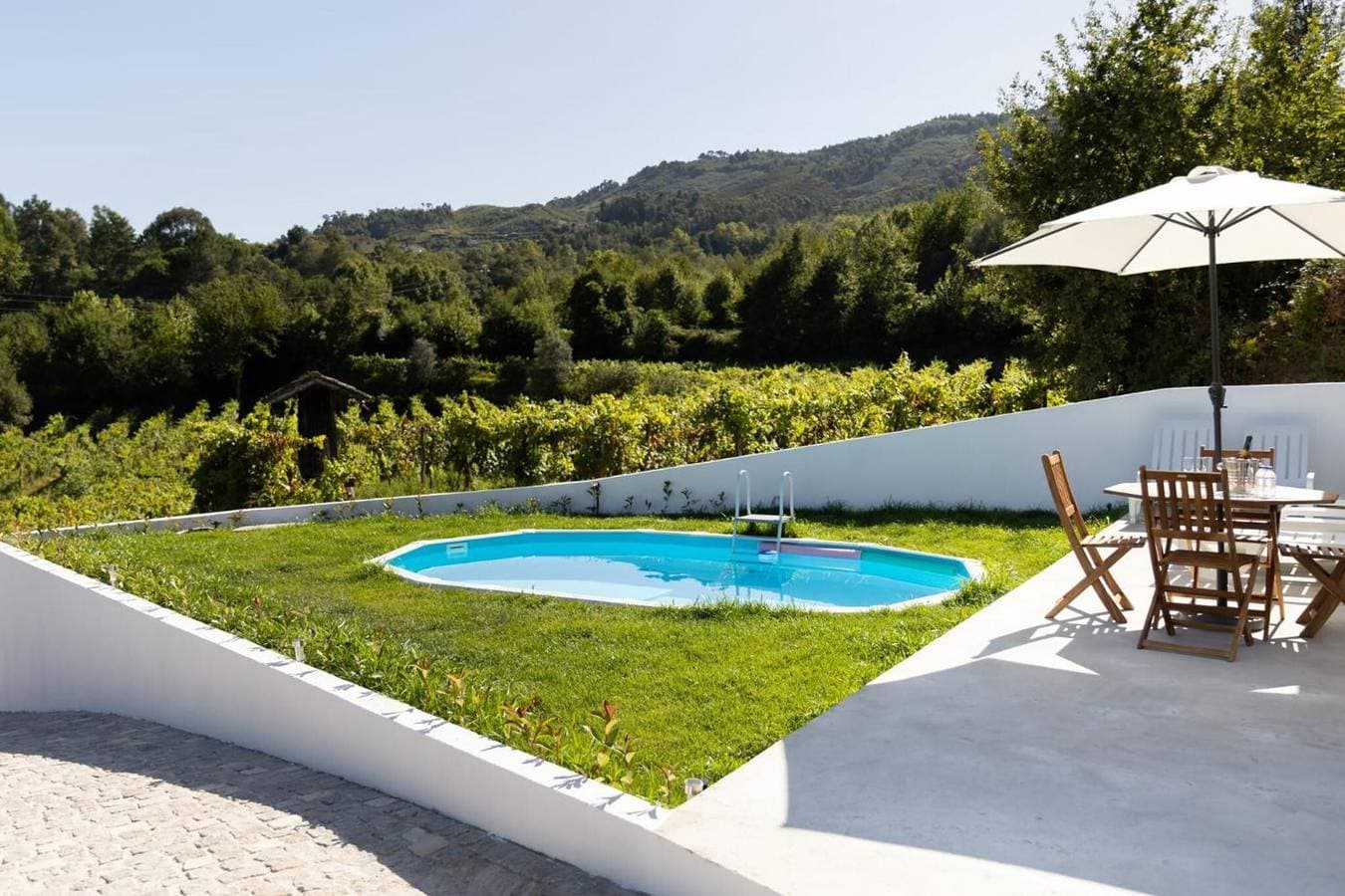 Foto 2 von 33: Ferienhaus 'Refugio Das Vinhas' mit Bergblick, Wi-Fi und Klimaanlage