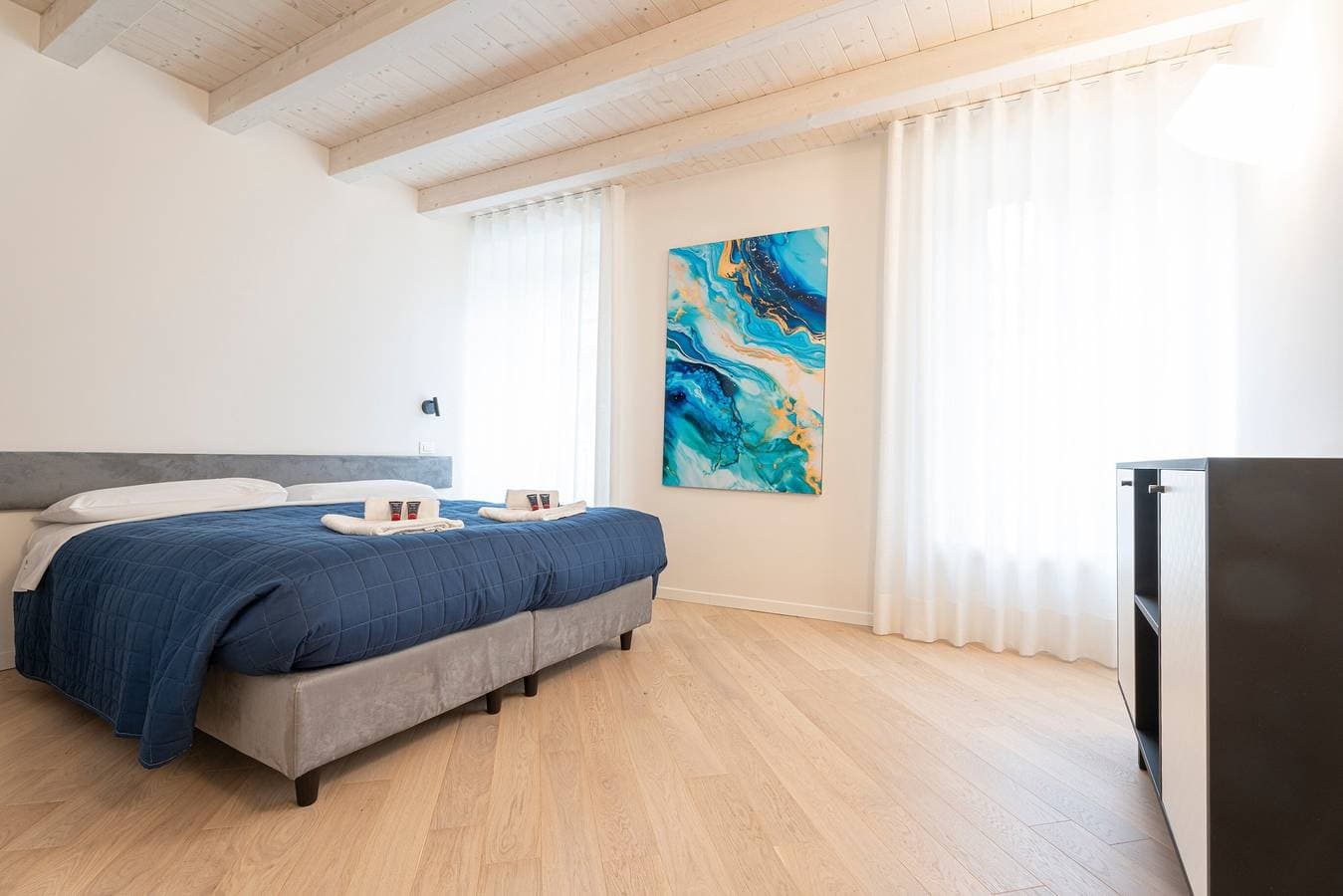 Foto 10 von 30: Ferienwohnung 'Flat 5' mit Seeblick, WLAN und Klimaanlage