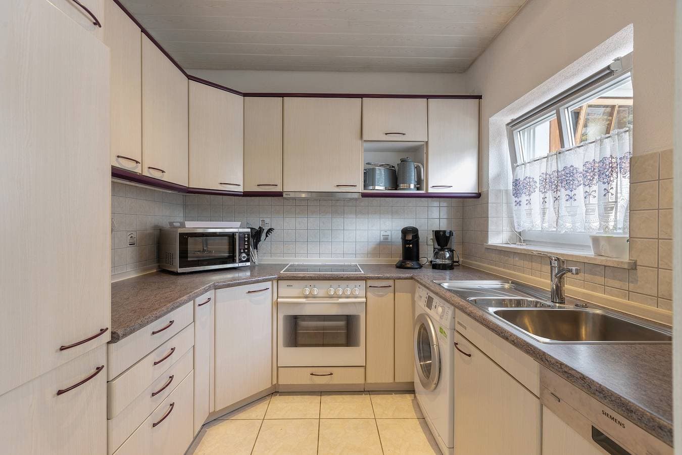 Foto 12 von 25: Ferienwohnung 'Stricker' mit Gemeinschaftsgarten und WLAN